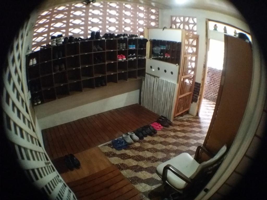 Guesthouse Base Okinawa Naha Eksteriør bilde
